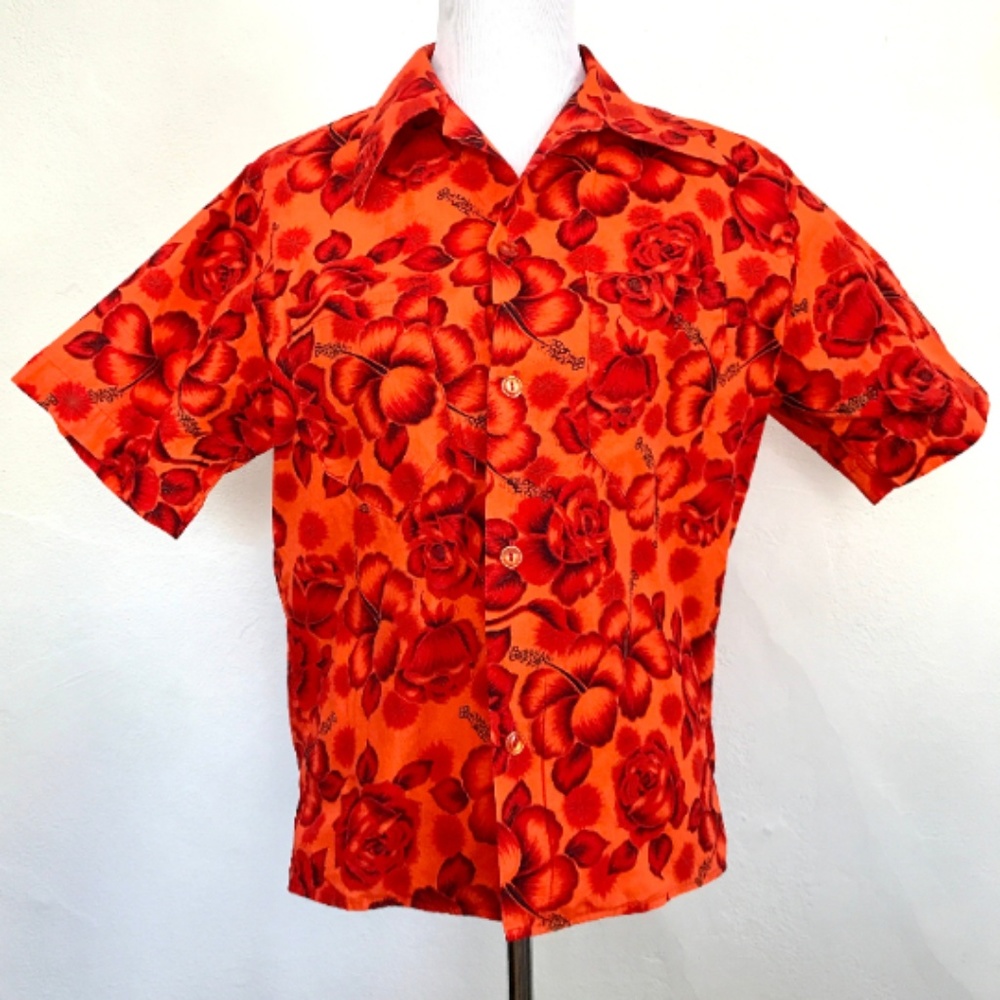 Vintage 1960s Hawaiian Shirt La Rosa Roses